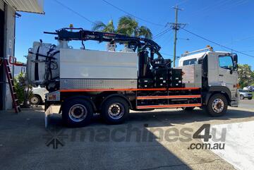 Sucker Truck Hino 6x4 6SPD Auto l Dry   l Powerful, Safe, and Efficien