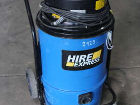 Blastrac Large Concrete Vacuum - picture0' - Click to enlarge