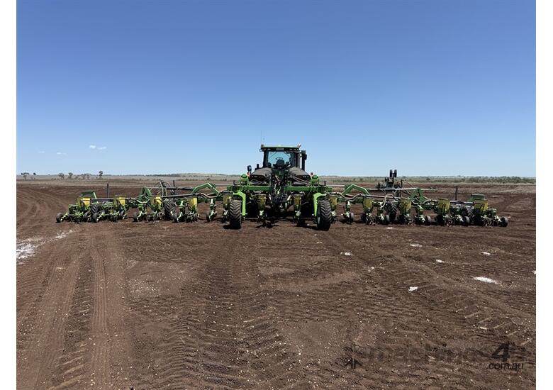 2015 BOSS 18M PRECISION VACUUM PLANTER