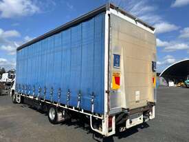 2015 Mitsubishi Fighter FK600 1024 Curtainsider - picture1' - Click to enlarge