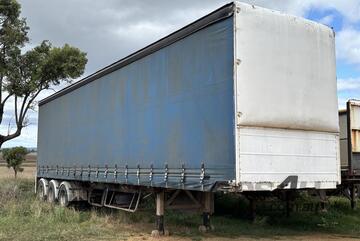 Freighter 1990   TAUTLINER Freighter 1990   TAUTLINER