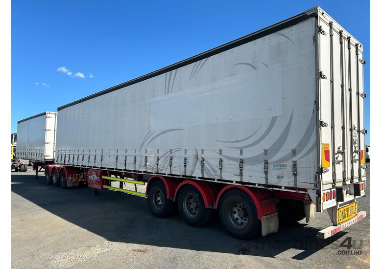 caption 2010 Krueger ST-3-38 Tri Axle Curtainsider B Double Combination