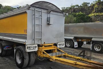 2005 CB Tri Axle Tipping Trailer