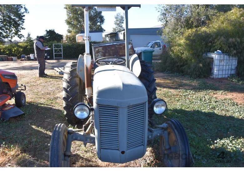 caption Ferguson Tractor