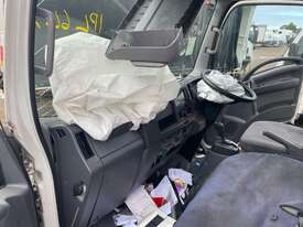 2019 Isuzu NLR Refrigerated Pantech - picture1' - Click to enlarge