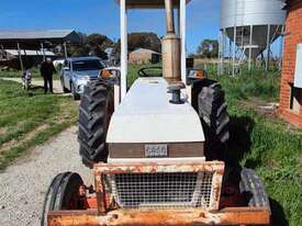 Case 1190 Tractor - picture0' - Click to enlarge