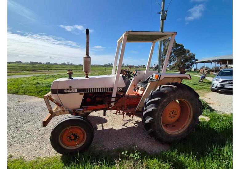 Case 1190 Tractor