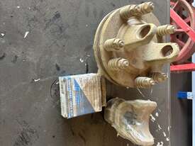 PTO Clutch, Yoke and Universal Kit - picture1' - Click to enlarge