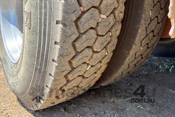 2004 Kenworth T350 Water Tanker (Day Cab)