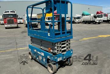 2015 Genie GS 1932 Scissor Lift (Electric)