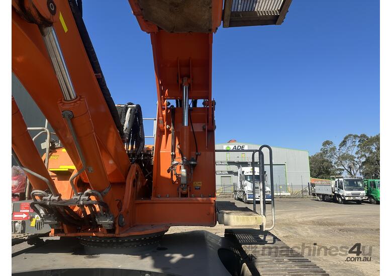2016 Liebherr LH 30 C Litronic Hydraulic Material Handler (Excavator)