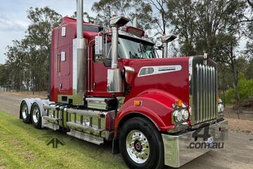 T909 with 50-inch bunk, Cummins e5 (rebuild history), 18sp, 97T rated