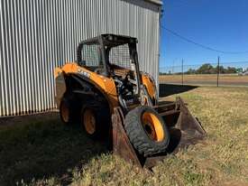 2012 Case SV185 Wheeled Skid Steer - picture2' - Click to enlarge