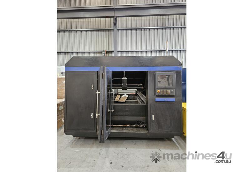 USED - Lienmeng 2kW IPG 3m X 1.5m Fiber Laser