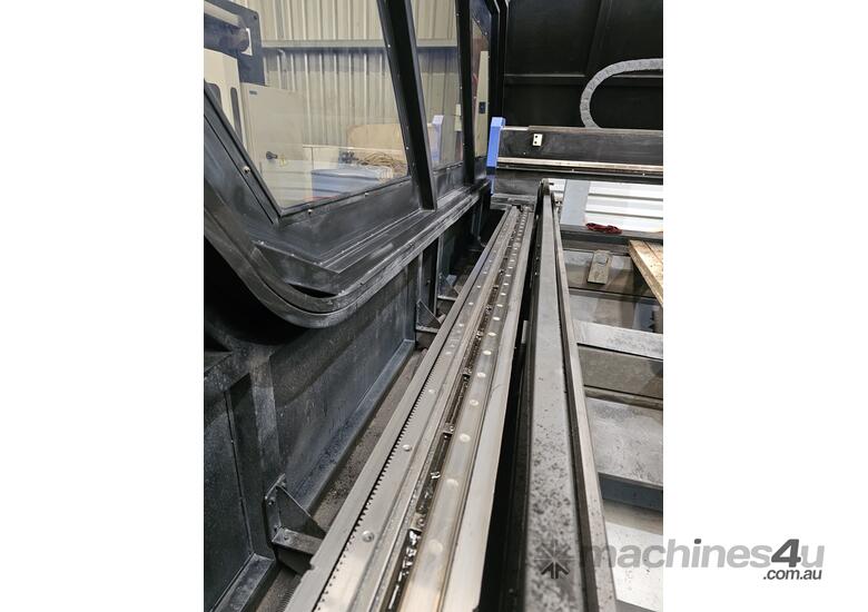 USED - Lienmeng 2kW IPG 3m X 1.5m Fiber Laser