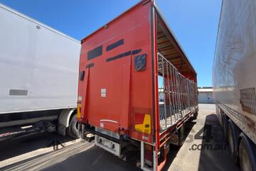 2010 Isuzu FSR 850 Long Curtainsider