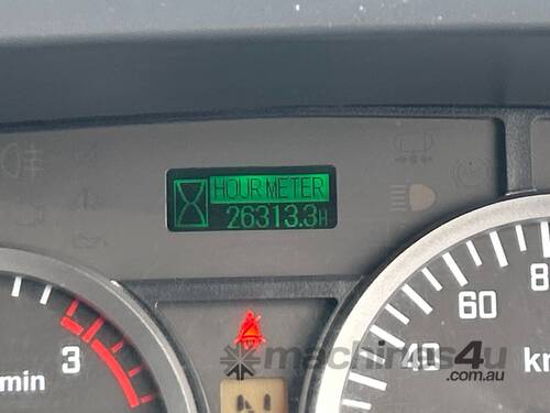 2013 Isuzu FSR 700 Long Refrigerated Pantech