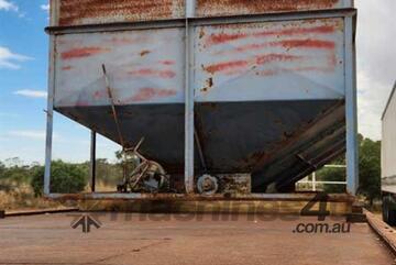 CUSTOM BUILT DELIVERY GRAIN BIN