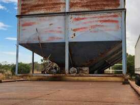 CUSTOM BUILT DELIVERY GRAIN BIN - picture0' - Click to enlarge