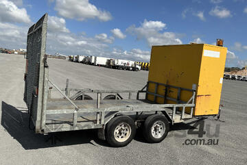 2012 Classic Trailers Tandem Axle Plant Trailer
