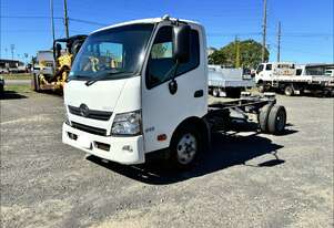 2017 Hino 300 SERIES 616 MEDIUM AUTO Cab Chassis