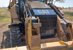 Caterpillar 2016   432F2