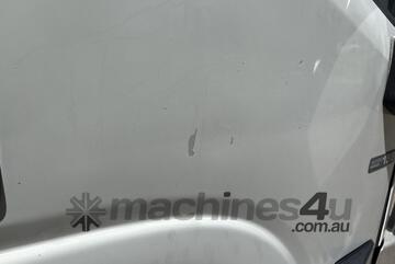 2014 Isuzu NPS 300 Sitec 155 (4x4) Service Truck