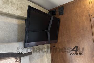 2013 Forest River Heritage Glen 286RLT