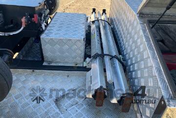 2018 Mitsubishi Fuso Canter 7/800 Wheel Lift Tow Truck