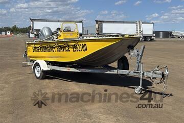 STACER BARRA PRO BOAT AND TRAILER