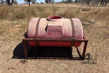 1000L SILVAN TANK ON FRAME