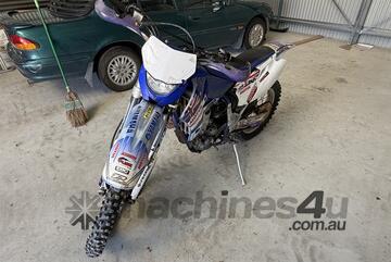 Yamaha 2006   WR450F MOTOR BIKE