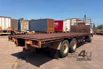 Isuzu 2005   FVY1400 Table Top