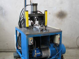 Industrial Hydraulic Press - picture0' - Click to enlarge