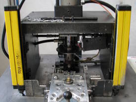 Industrial Hydraulic Press - picture0' - Click to enlarge