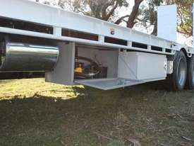 2014 Maynard Tri-Axle - picture2' - Click to enlarge