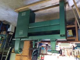 Woodfast M910 lathe & tools as new - picture0' - Click to enlarge