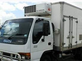 2000 ISUZU NPR 300 Refrigerated - picture1' - Click to enlarge