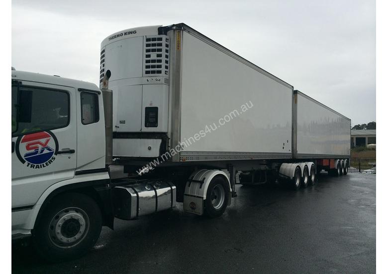 caption 2006 MAXI-CUBE 34 PALLET B-DOUBLE HCR(-18)