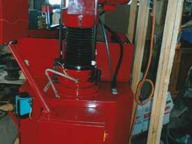 FLY WHEEL GRINDER - picture0' - Click to enlarge