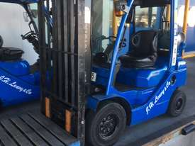 2009 Toyota Forklift 8FG20  - picture1' - Click to enlarge