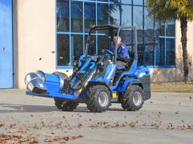 MultiOne debris and leaf blower - picture2' - Click to enlarge