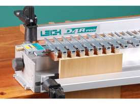 Leigh D4R Pro Dovetail Jig with Metric Scales - picture2' - Click to enlarge