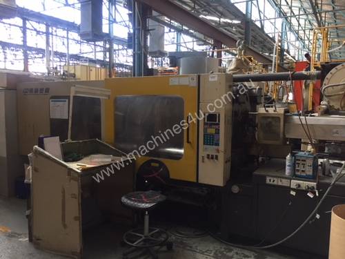 INJECTION MOULDING MACHINE CHENDY
