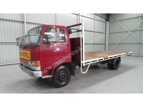 Hino FC Fleeter/Merlin Cab chassis Truck