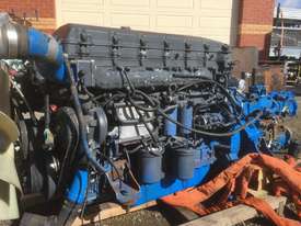 HYUNDAI  DIESEL MOTOR DONE ONLY 436 HOURS ( WITH HYDRAULIC PUMP ASSY) - picture0' - Click to enlarge