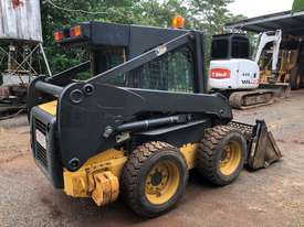 2006  New Holland LS170 Skidsteer - picture2' - Click to enlarge