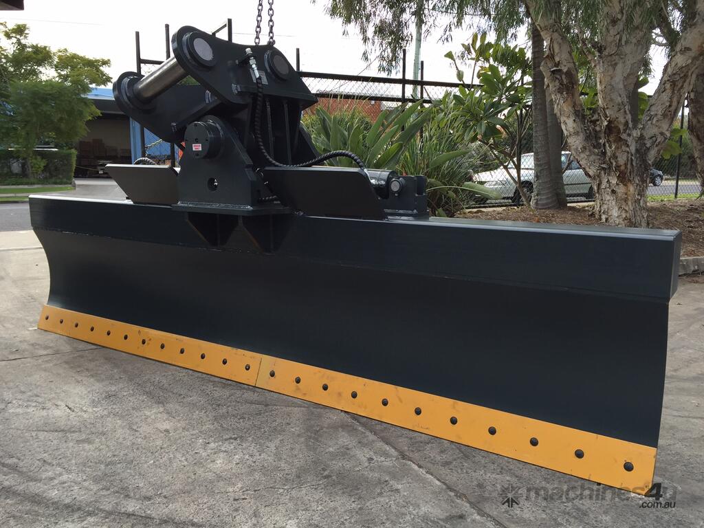 New Gardner Engineering Australia Hyd Tilt Grader Blade Excavator