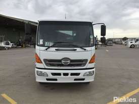 2011 Hino 500 1024 FD - picture1' - Click to enlarge
