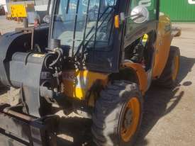 JCB 520-40 Compact Telehandler - picture0' - Click to enlarge